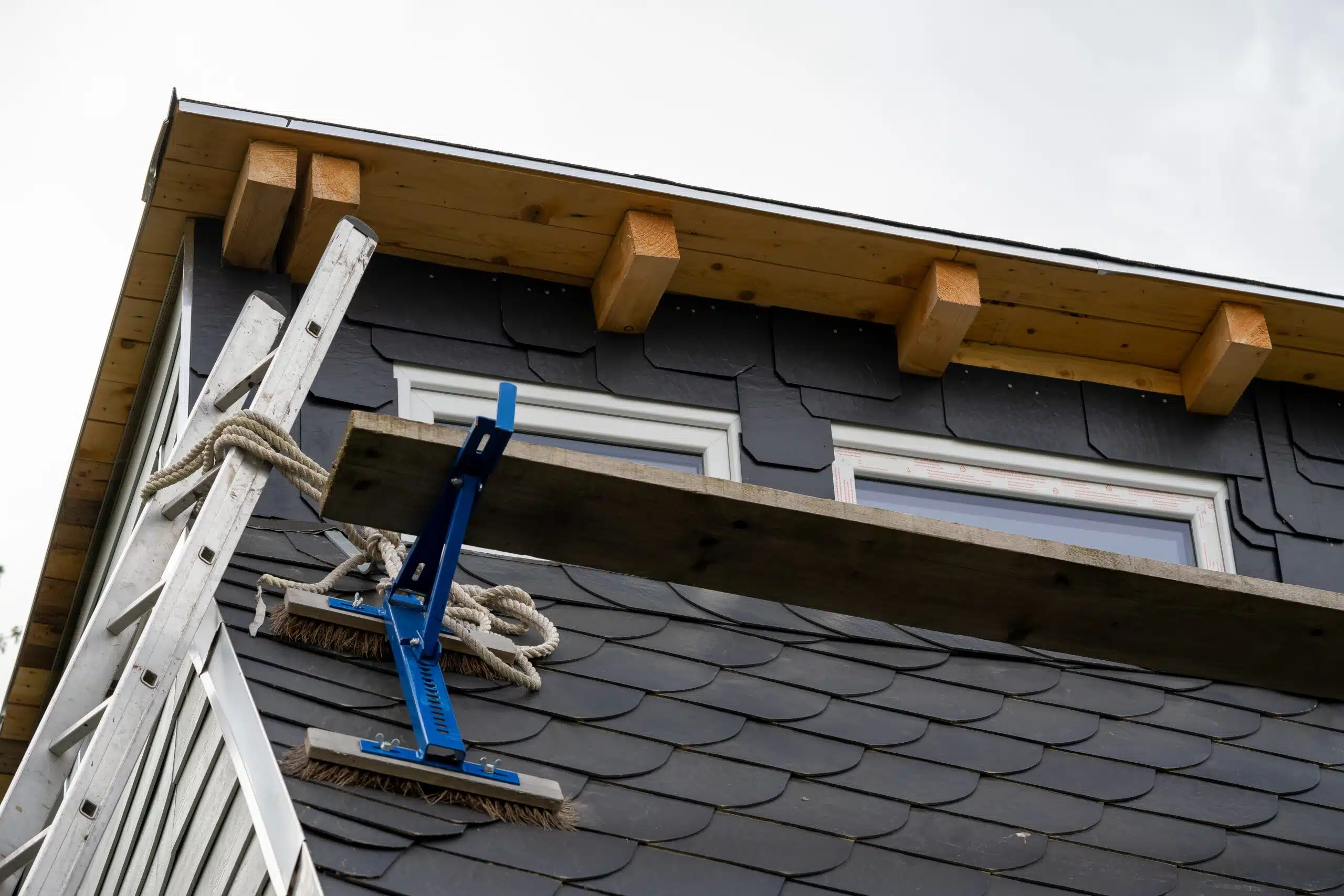 Roof,will,be,re covered,with,slate