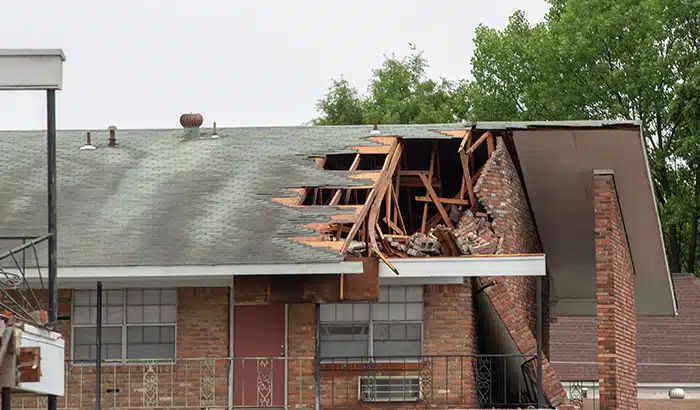5-Major-Signs-of-Roof-Wind-Damage-to-Watch-out-For