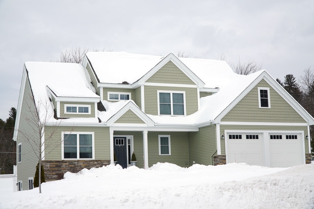 avoiding issues roof winter